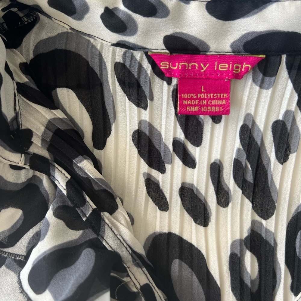 Sunny Leigh Blouse - Picture 4 of 8